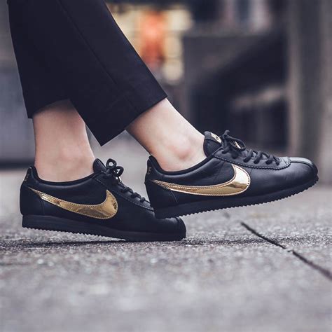 nike cortez ultra qs zwart zwart metallic goud heren|Nike Cortez Ultra Qs Black/Metallic Gold.